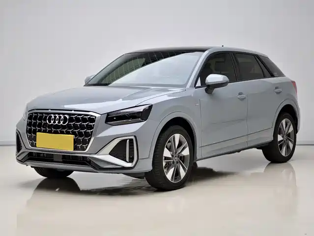 AUDI Q2L 2025