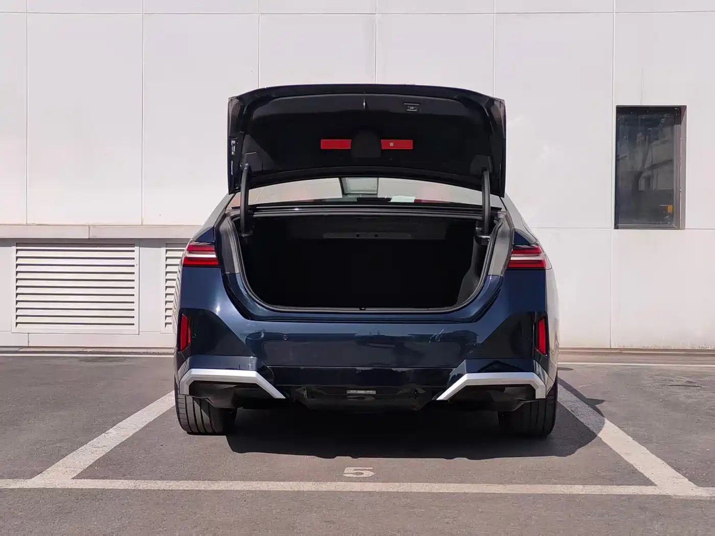 BMW i5 2025 eDrive 35L M Sport Package фото 22