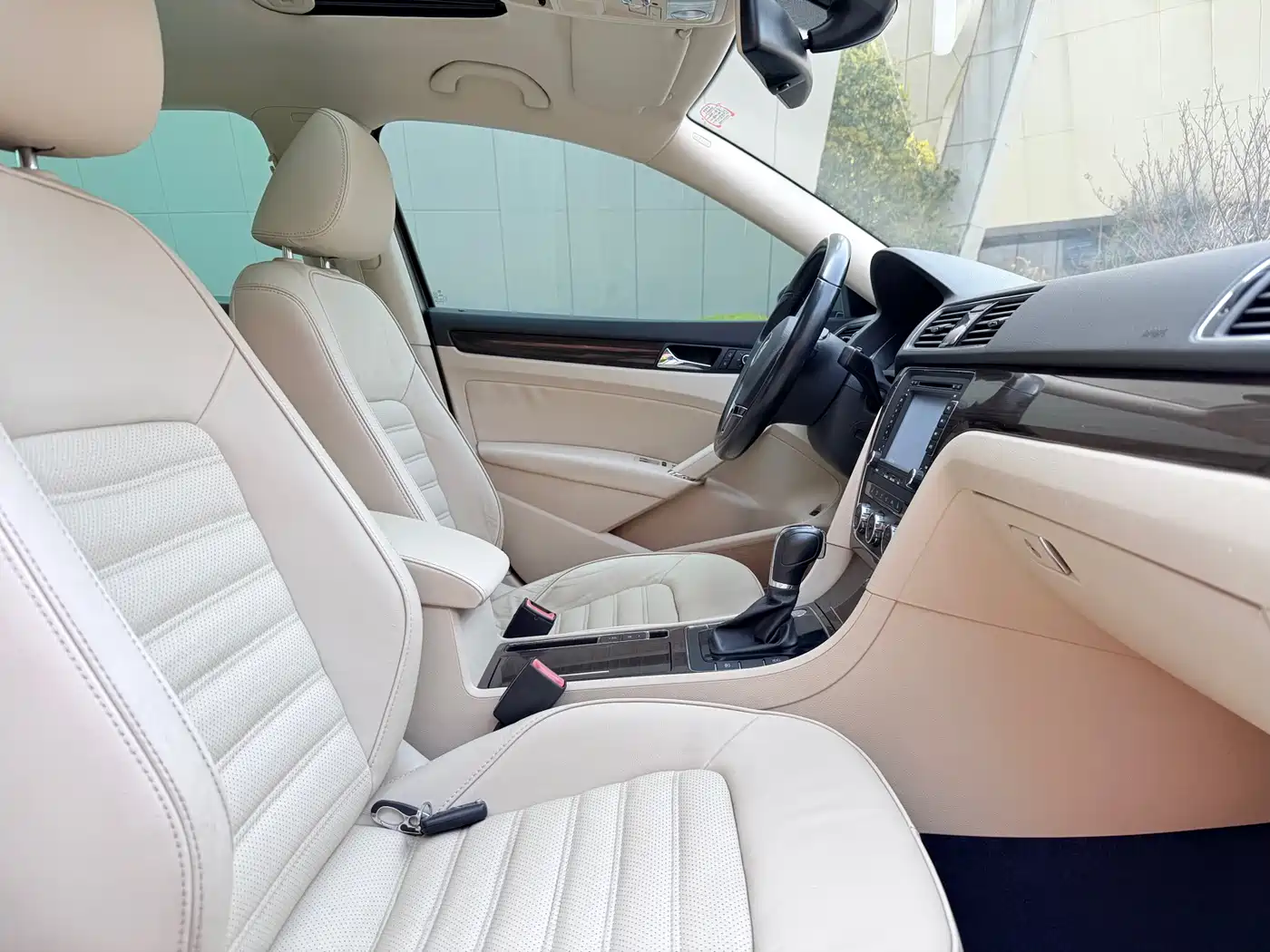 Volkswagen Passat 2014 1.8TSI DSG Executive Edition фото 13