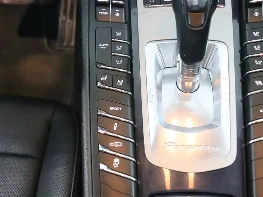 Porsche Panamera 2010 Panamera 3.6L фото 10
