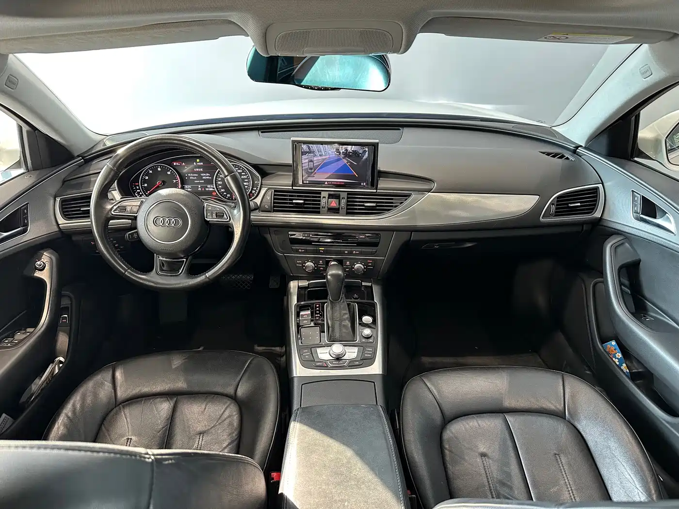 Фото 8 - Audi A6L