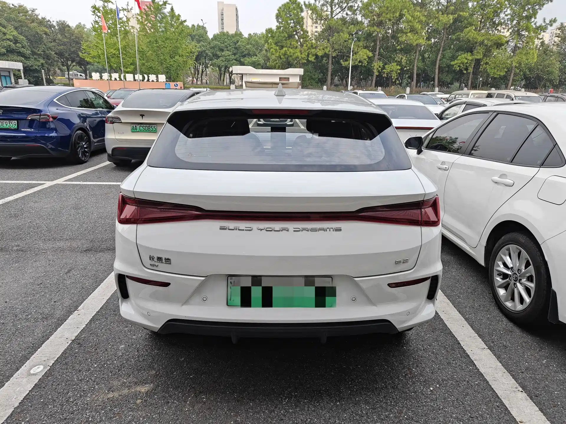 Фото 3 - BYD e2
