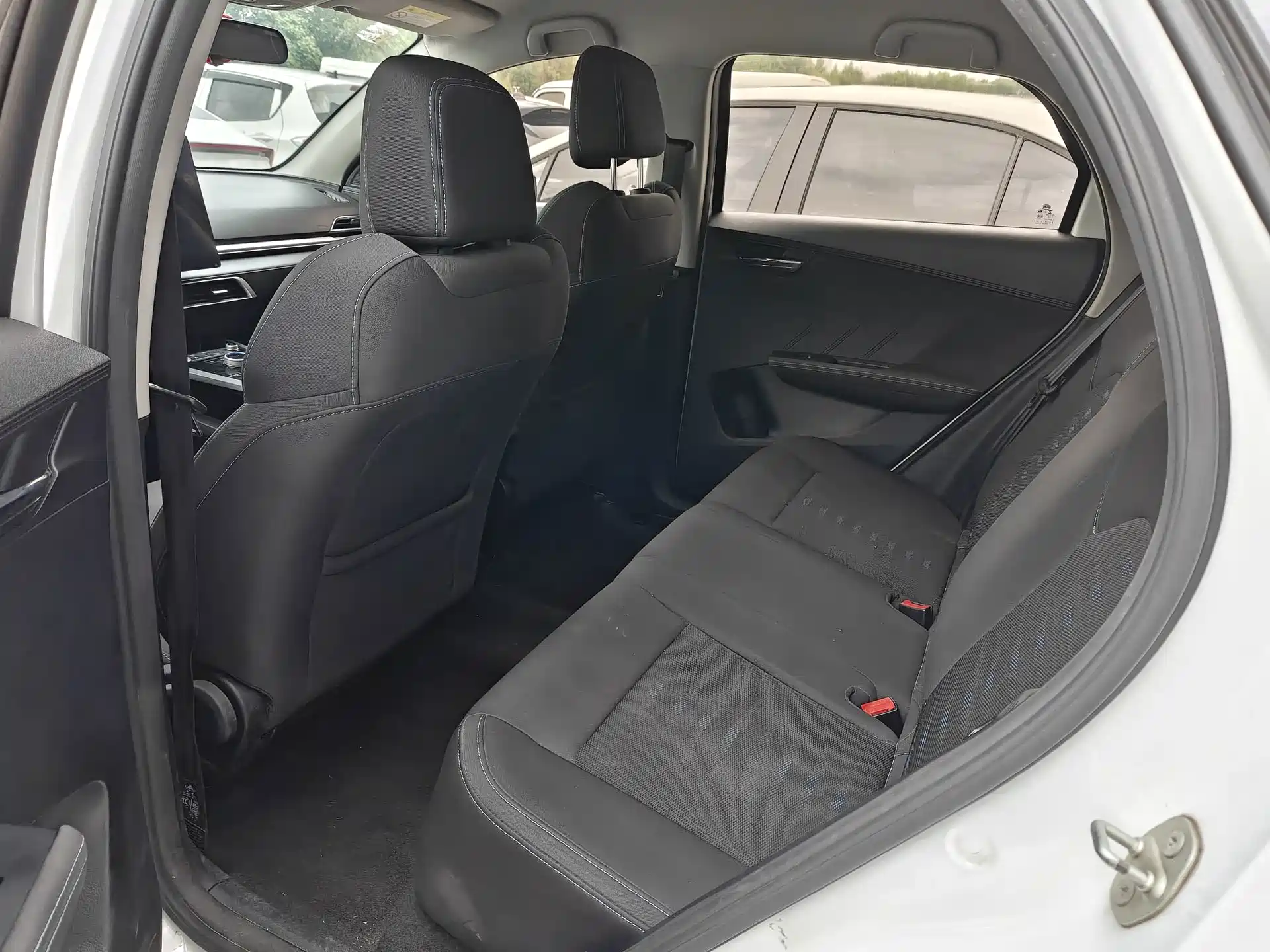 Фото 6 - BYD e2