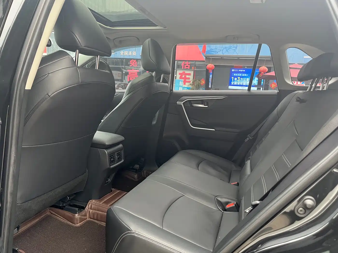 Toyota Wildlander 2022 2.0L CVT FWD Luxury PLUS Edition фото 11