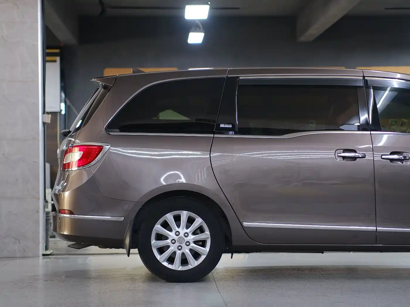 Buick GL8 2013 2.4L LT Luxury Business Executive Edition фото 15