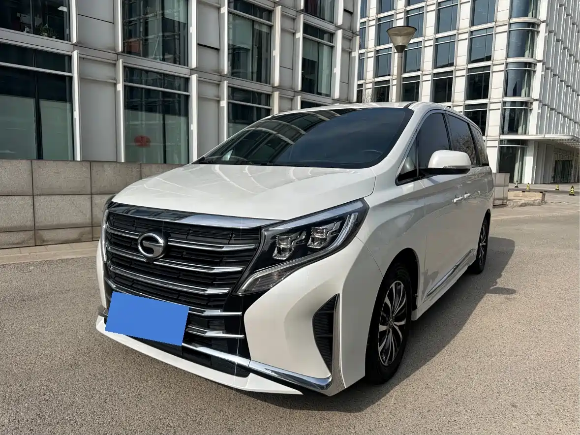GAC TRUMPCHI M8