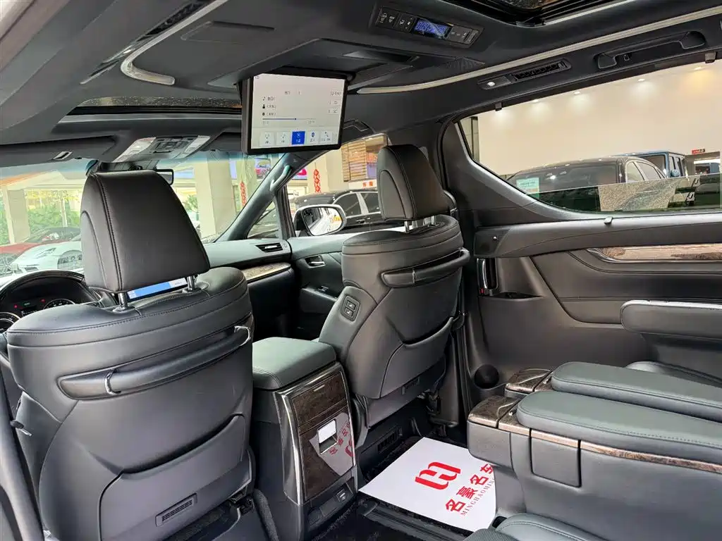 Toyota Alphard 2021 Hybrid 2.5L Premium фото 13
