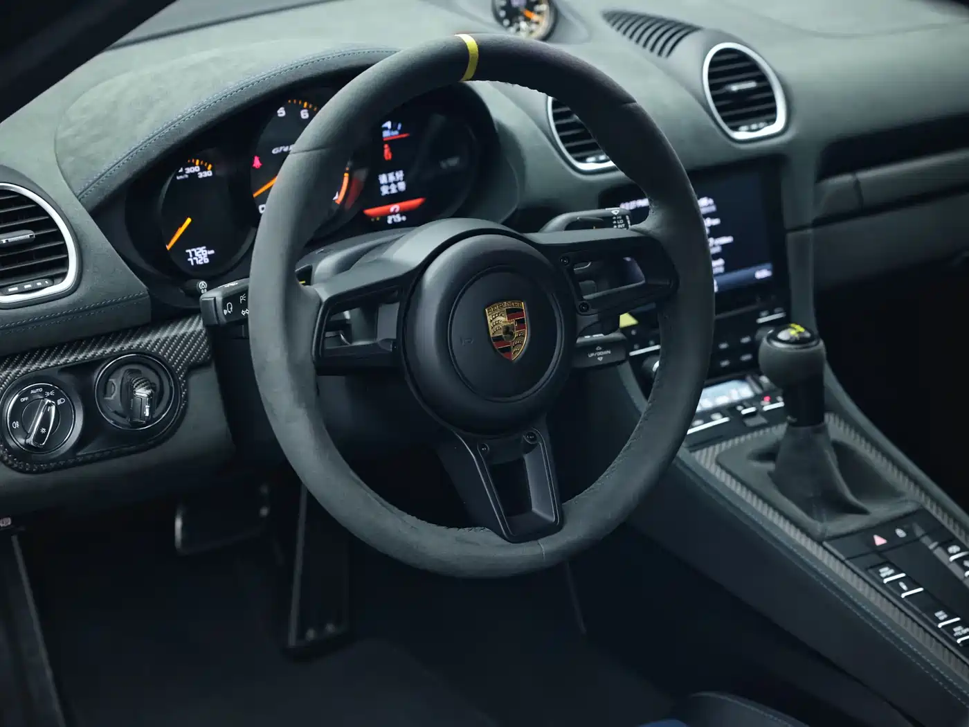 Porsche 718 2022 Cayman GT4 RS 4.0L фото 10