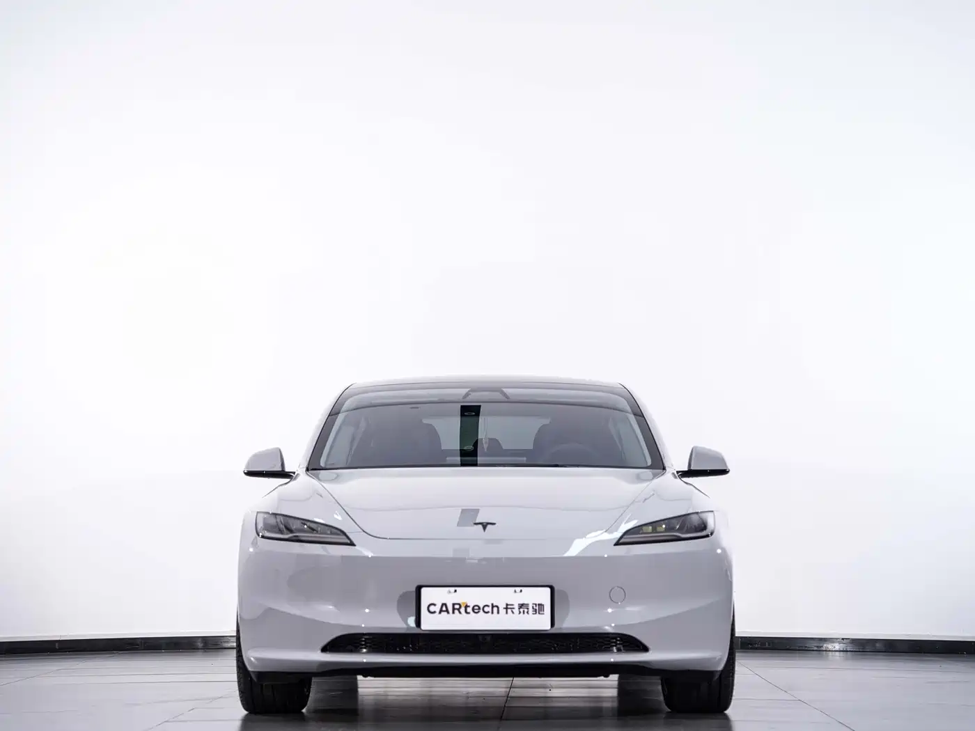 Tesla Model 3 2026 2025 Model Year Facelift Rear-Wheel Drive