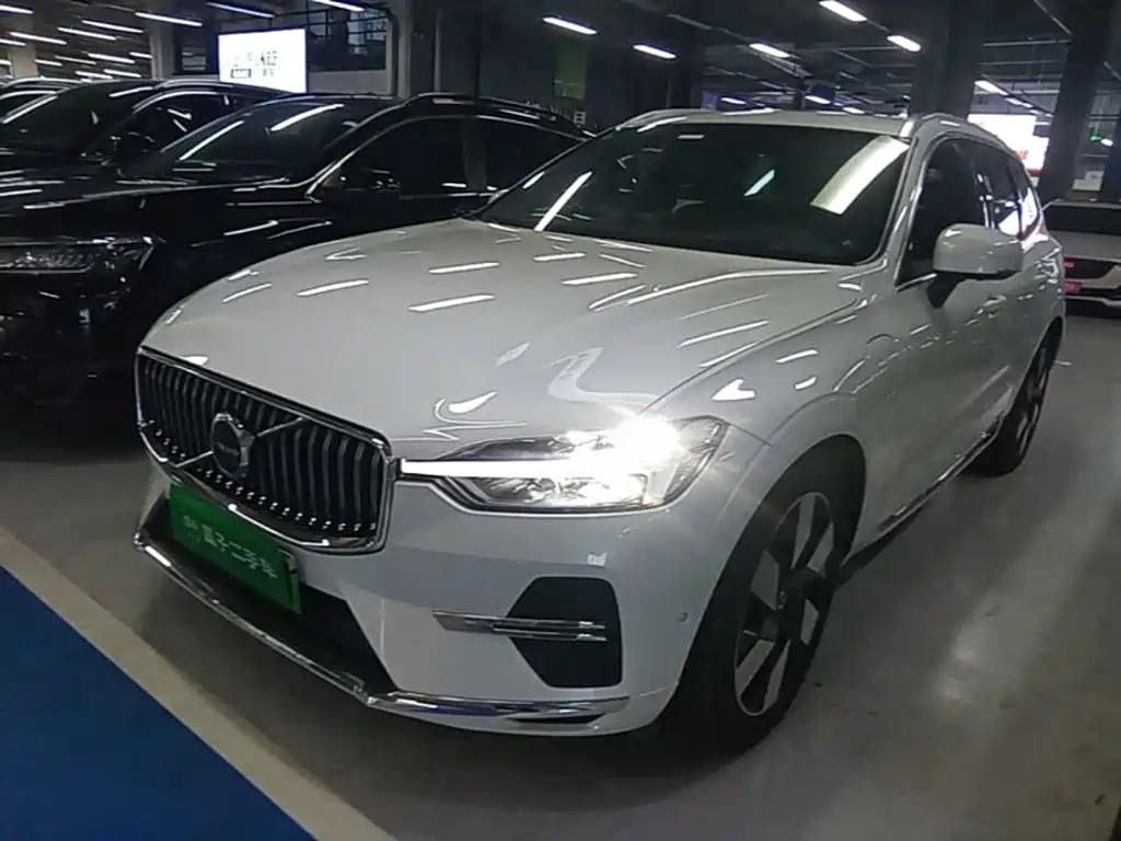 Volvo XC60 Plug-in Hybrid 2024 2024 T8 PHEV Long Range AWD Smart Elegance Luxury Edition