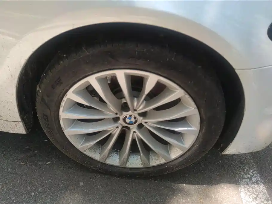 BMW 5 SERIES NEW ENERGY