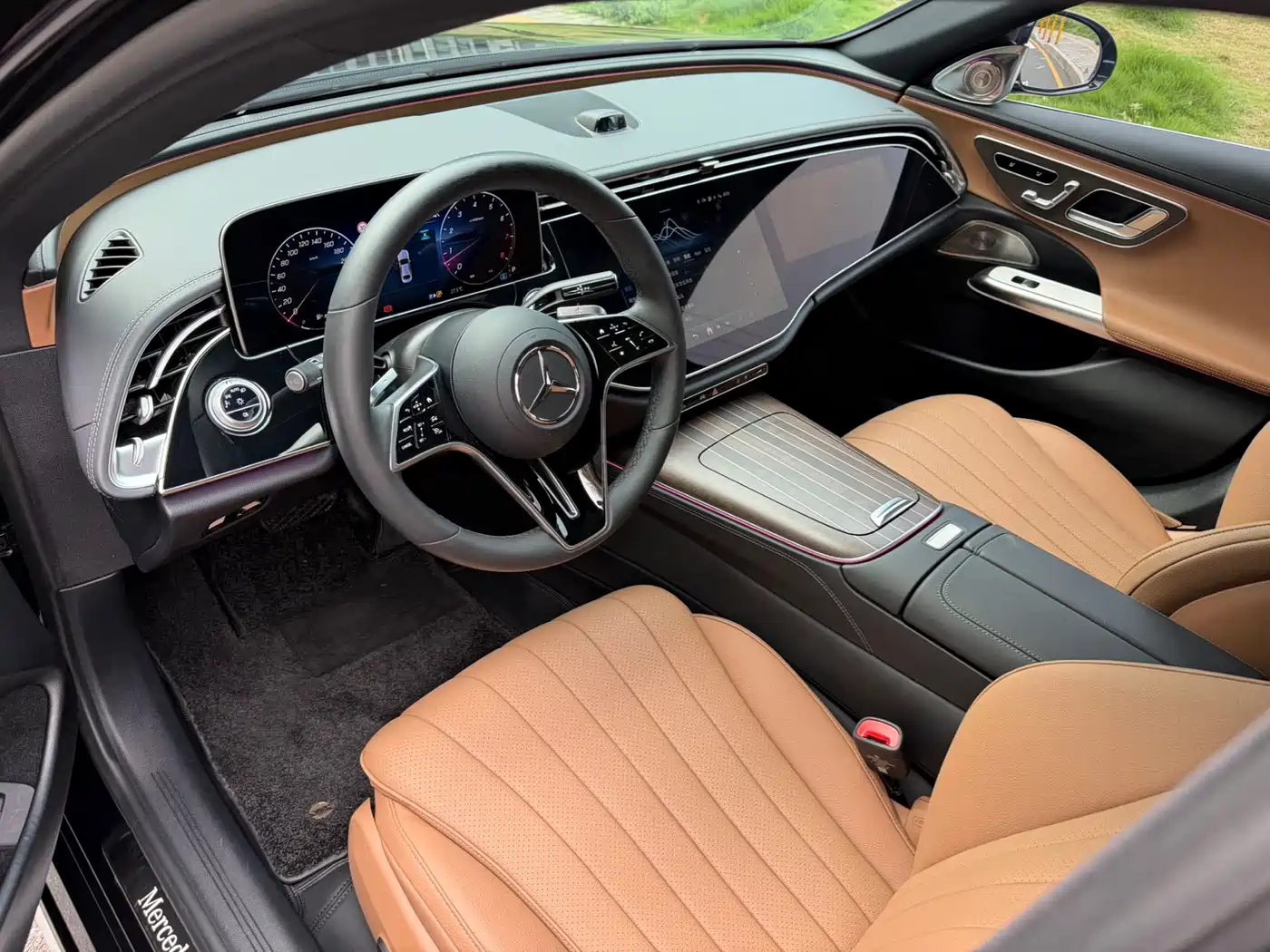 Mercedes-Benz E-Class 2024 Model E 300 L Luxury фото 7