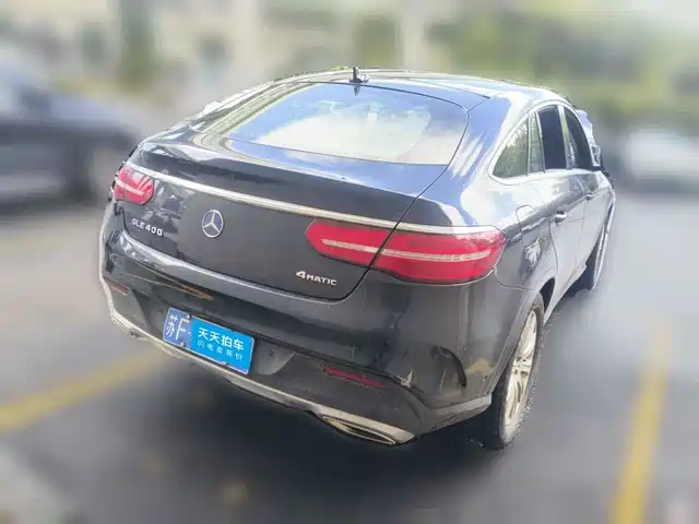 Mercedes-Benz GLE Coupe 2017 GLE 320 4MATIC Coupe SUV — фото 2