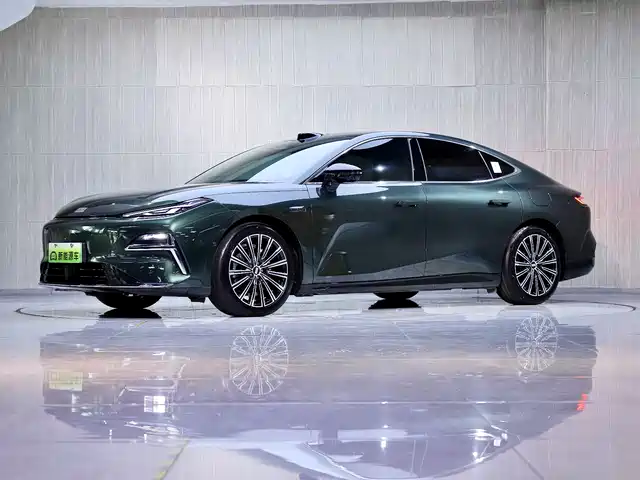 GEELY GALAXY GALAXY SPARKLE 8