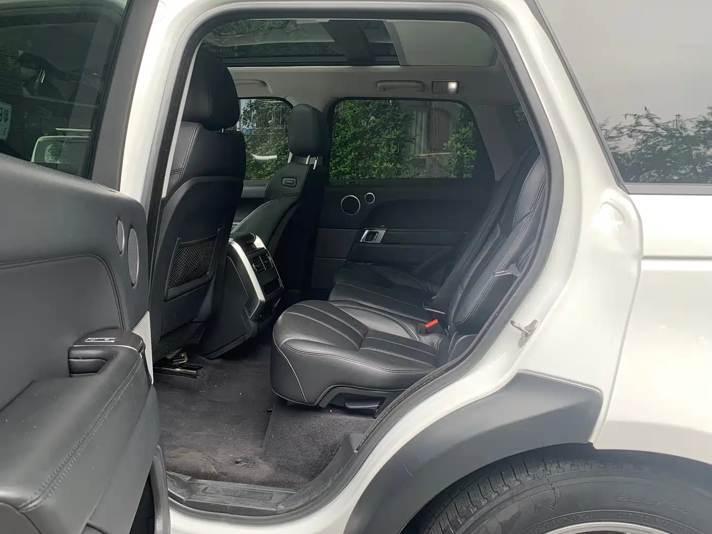 Фото 9 - Land Rover Range Rover Sport