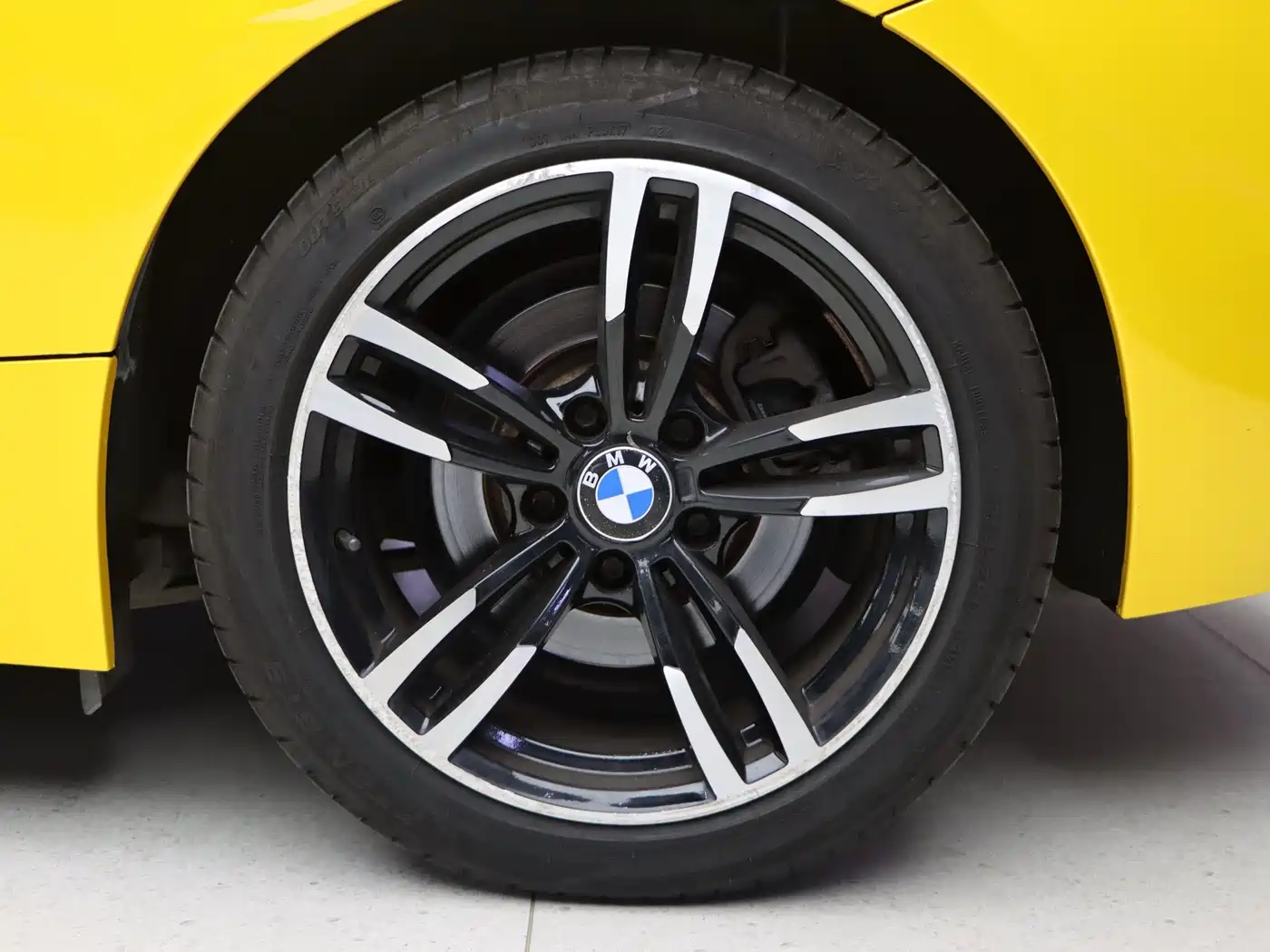 BMW Z4 2014 2013 sDrive20i Leading
