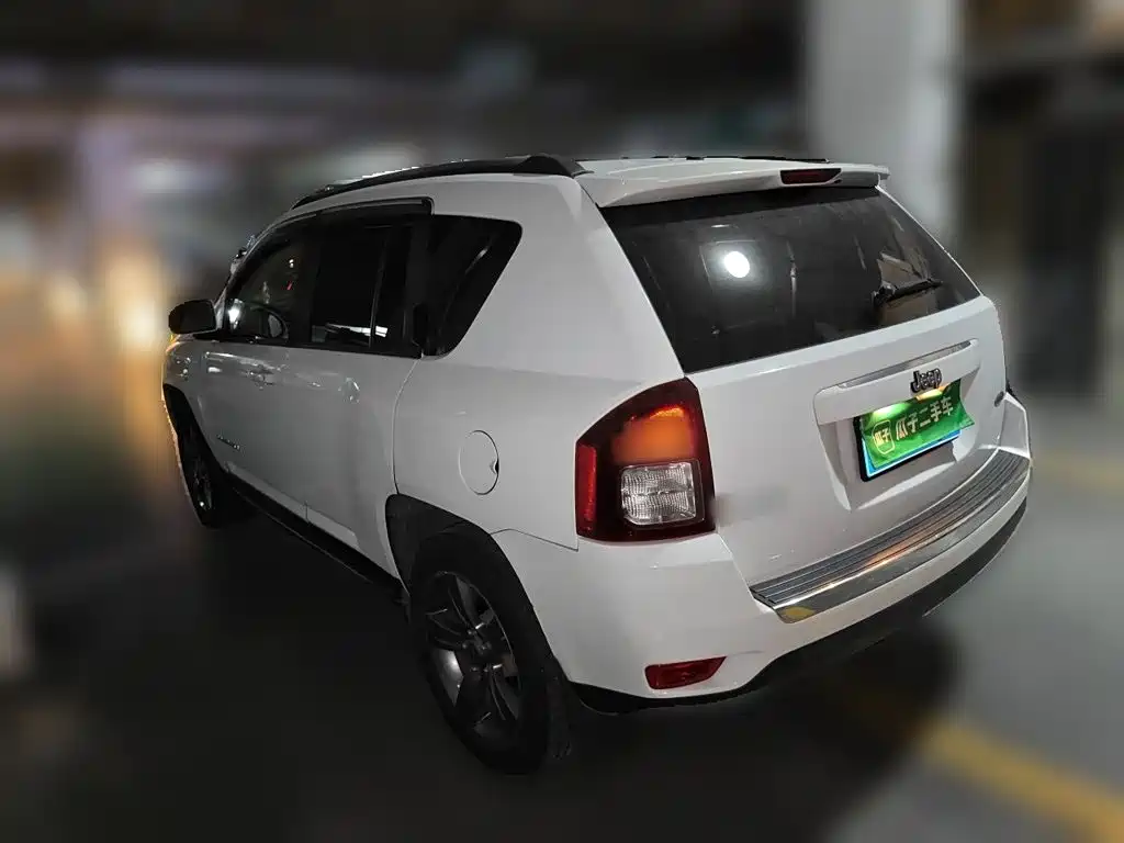 Jeep Compass (Import) 2014 2014 2.4L 4WD Serpentine Collector's Edition