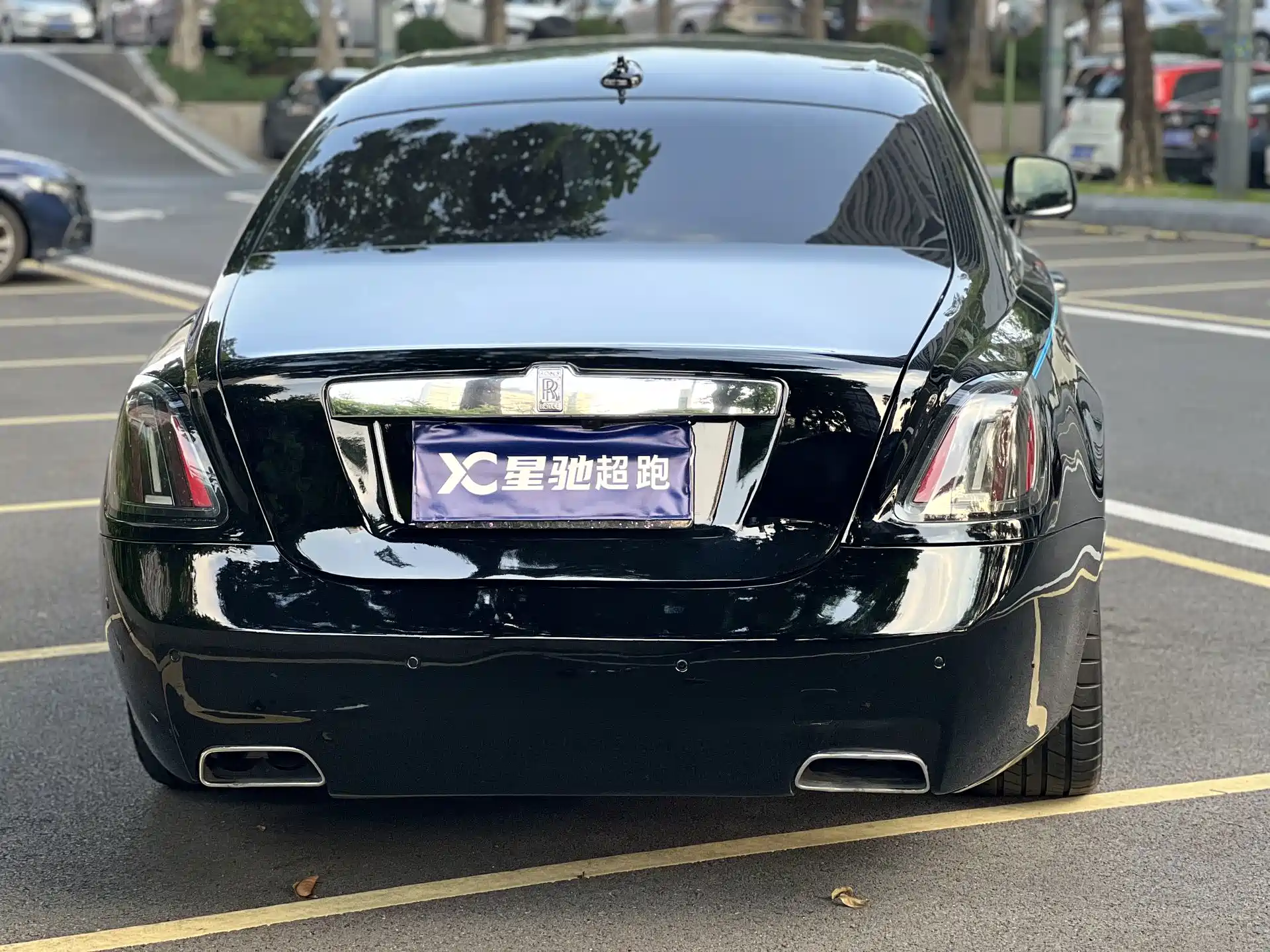Фото 10 - Rolls-Royce Ghost