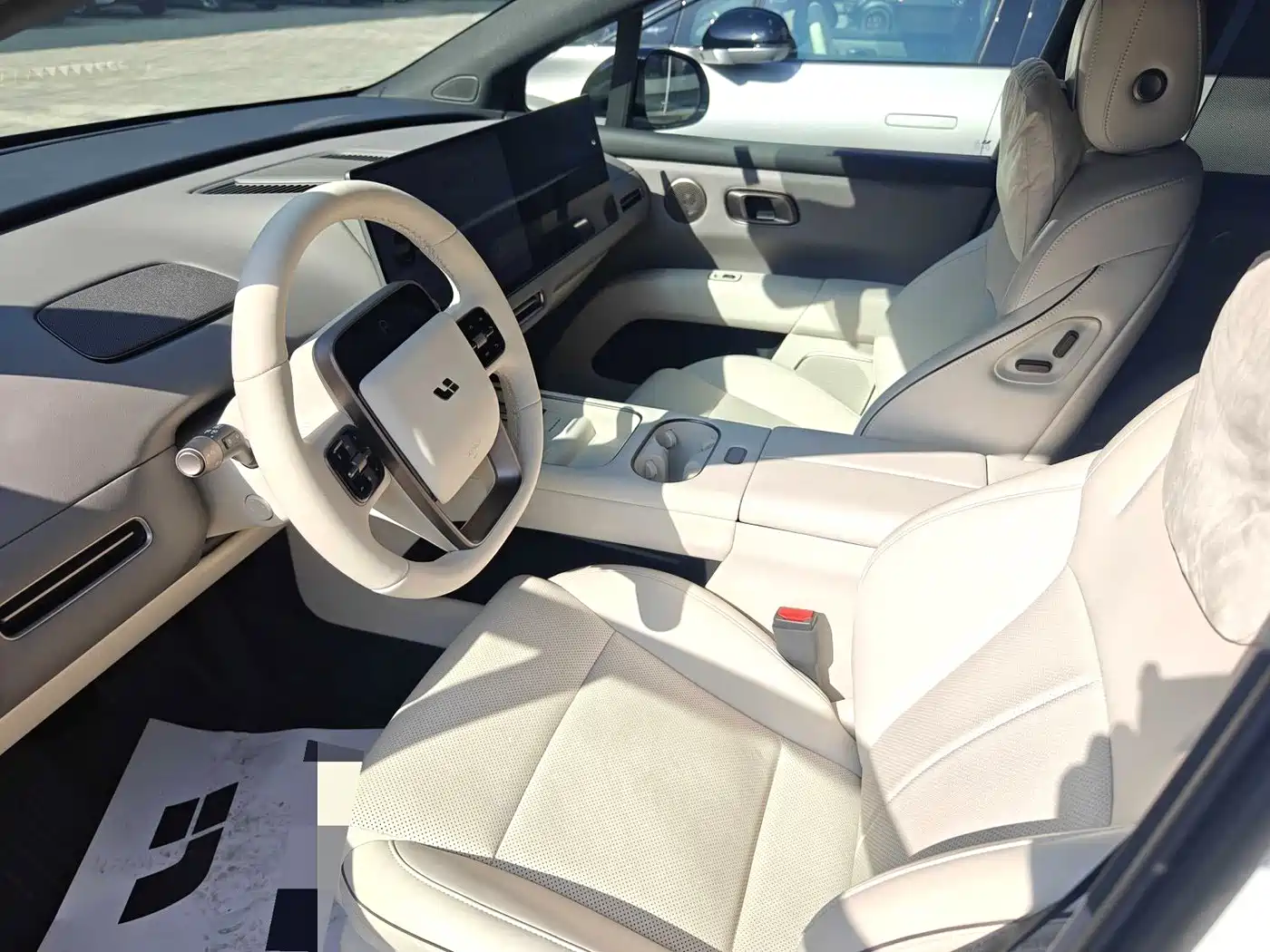 Li Auto i6 2025 2025 2WD Base Model