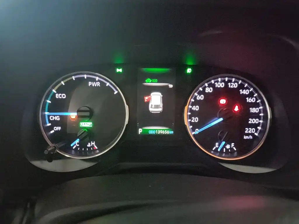 Toyota Wildlander 2020 Dual Engine 2.5L E-CVT FWD Luxury фото 18
