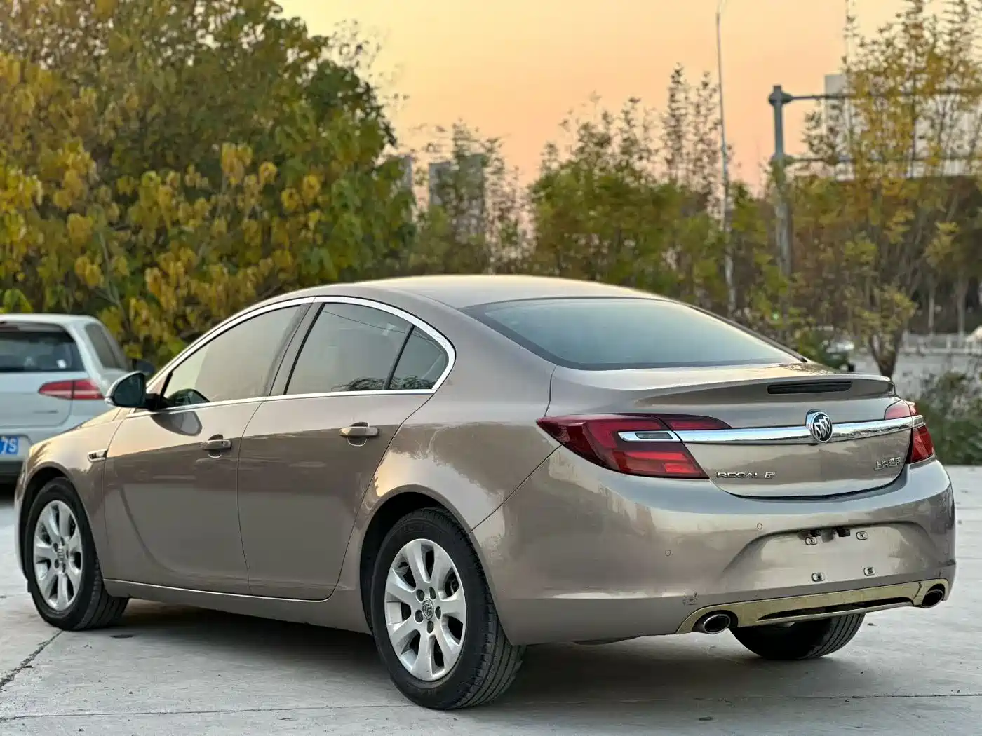 Buick Regal 2015 1.6T Leading Tech Edition фото 3