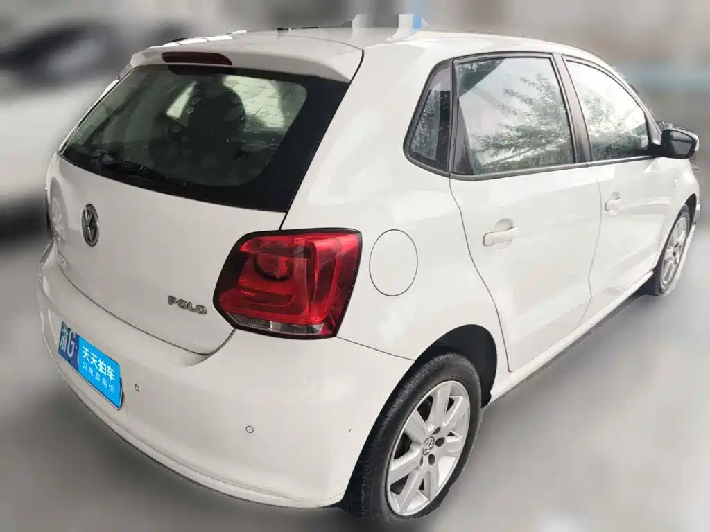 Фото 5 - Volkswagen Polo
