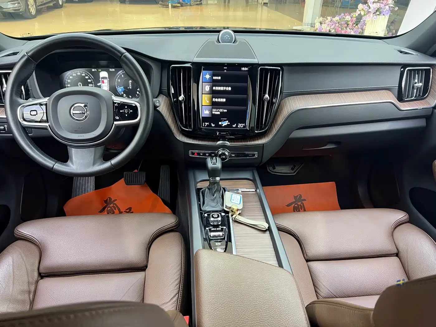 VOLVO XC60