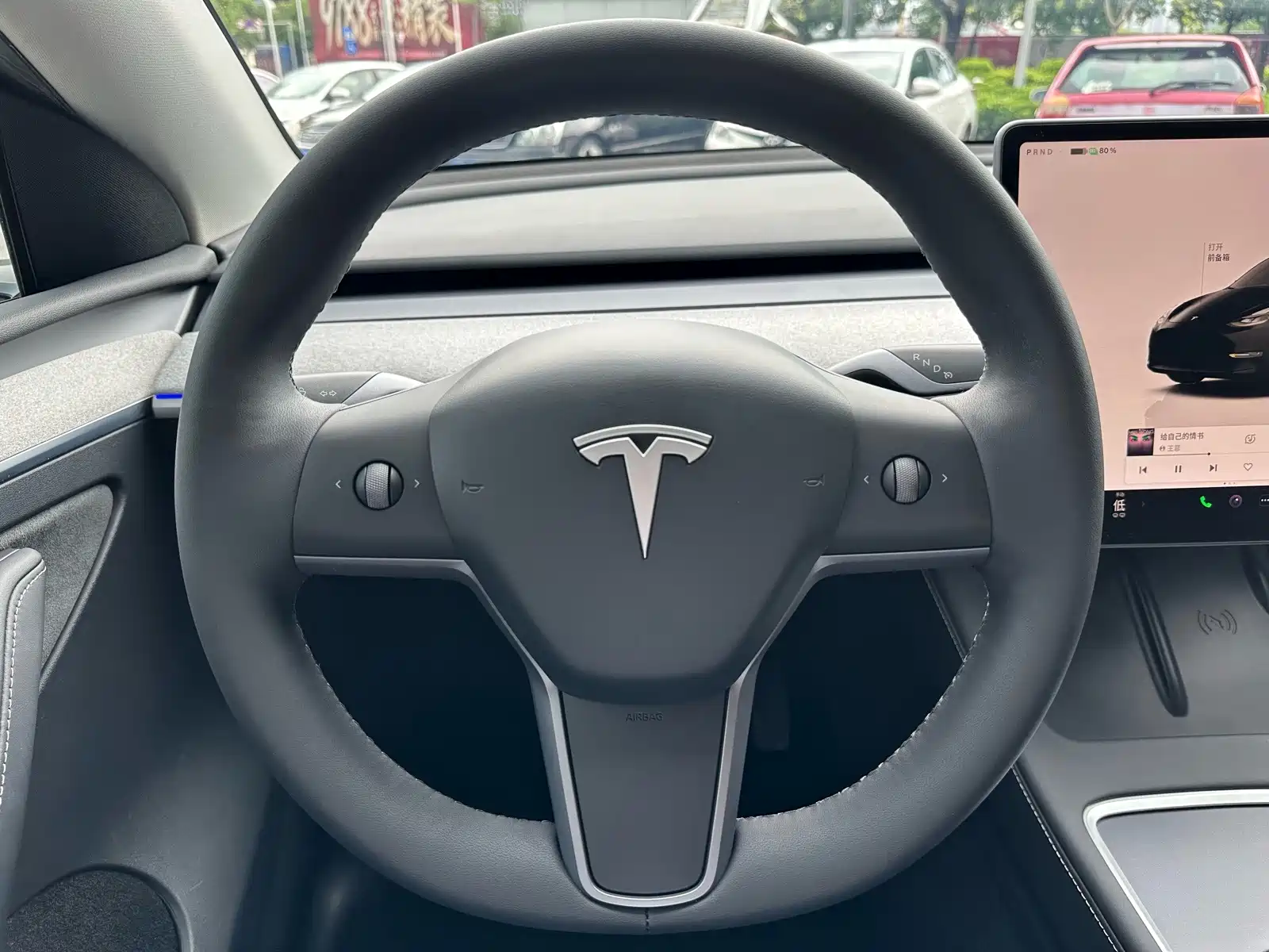 Фото 18 - Tesla Model Y