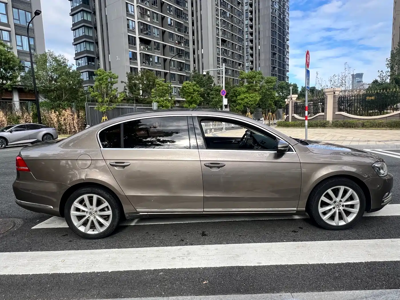 Volkswagen Magotan 2013 1.8TSI Premium фото 4