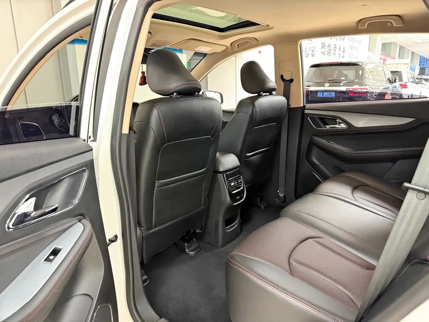 Baojun 560 2017 2016 1.8L iAMT Luxury