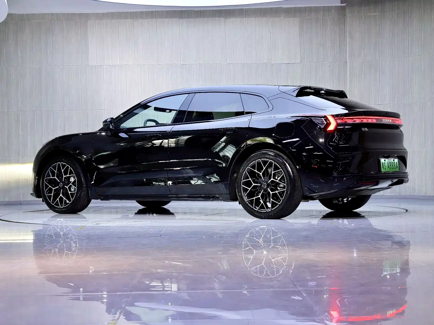 ZEEKR EXTREME KRYPTON 001