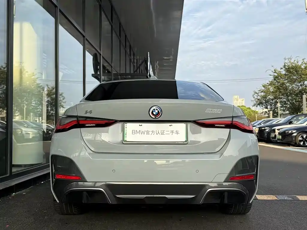 BMW i4 2024 2023 eDrive35