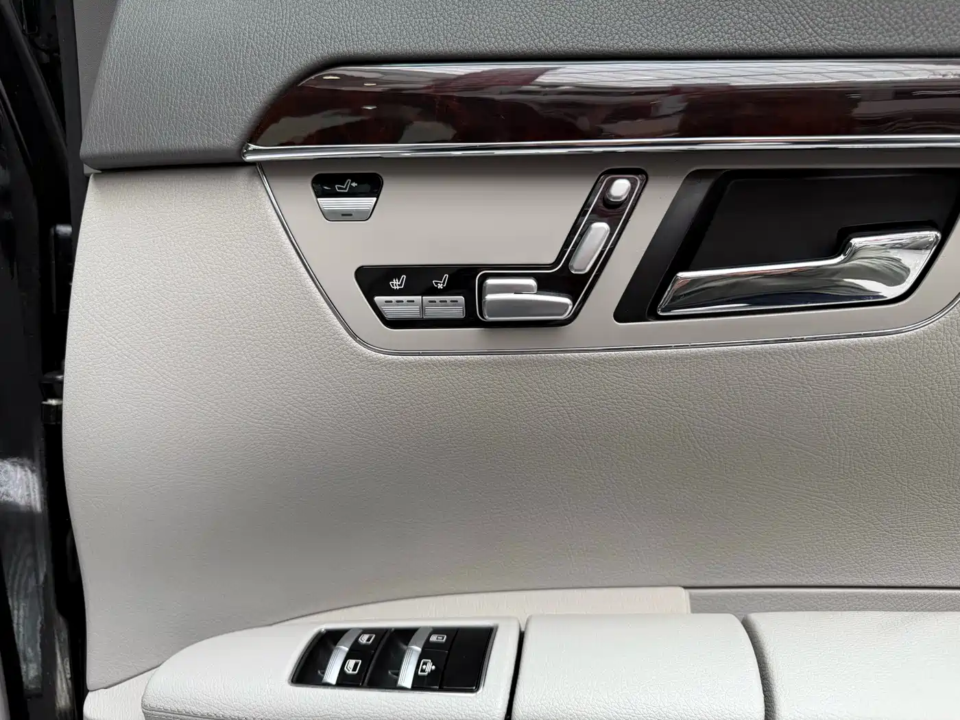 Mercedes-Benz S-Class 2010 S 350 L Luxury фото 19