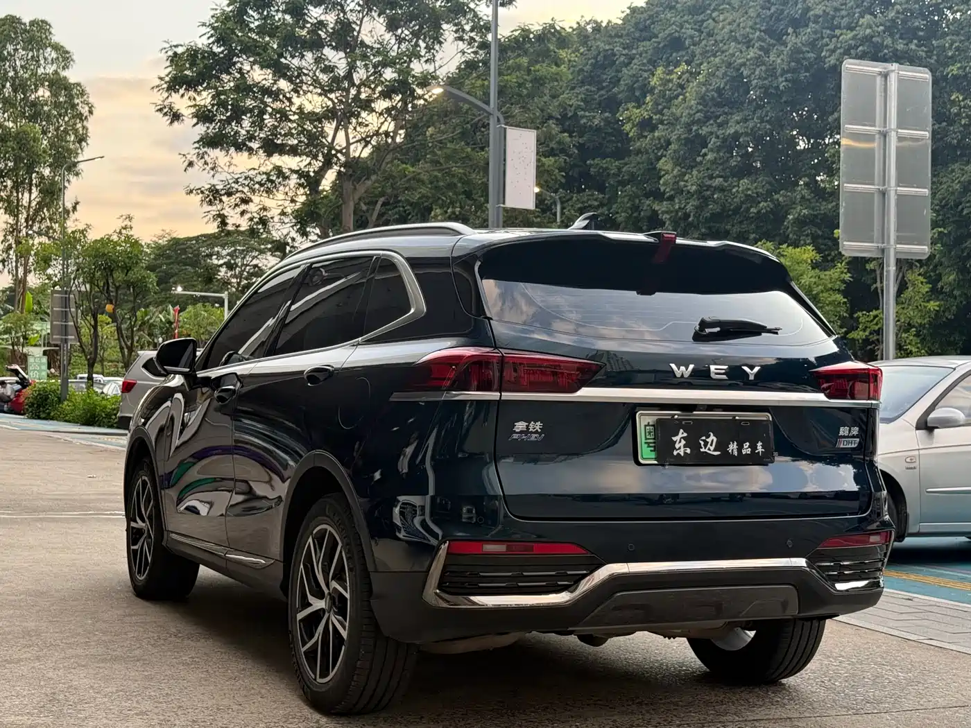 Wey Latte DHT-PHEV 2022 1.5T AWD Super Large Edition фото 4