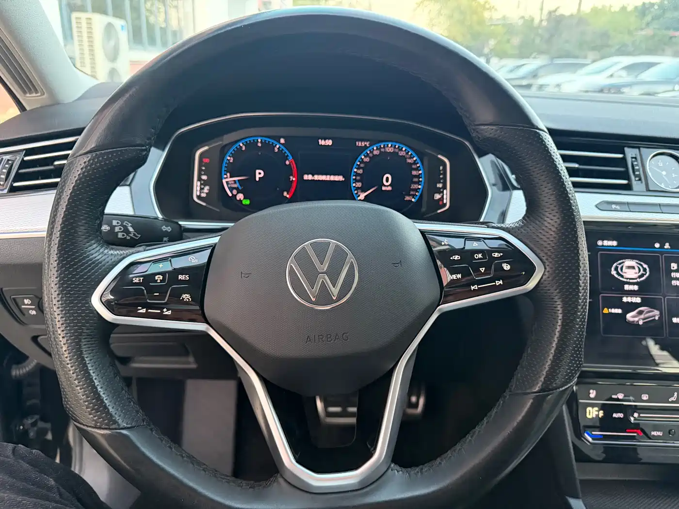 Volkswagen Magotan 2023 Model 2 Million Commemorative Edition 330TSI DSG Luxury фото 8