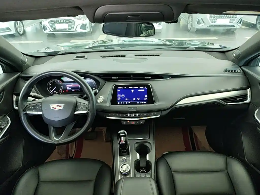Cadillac XT4 2022 2022 28T FWD Luxury