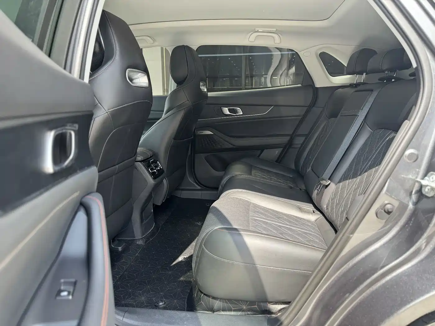 Changan UNI-K 2021 2021 2.0T AWD Premium