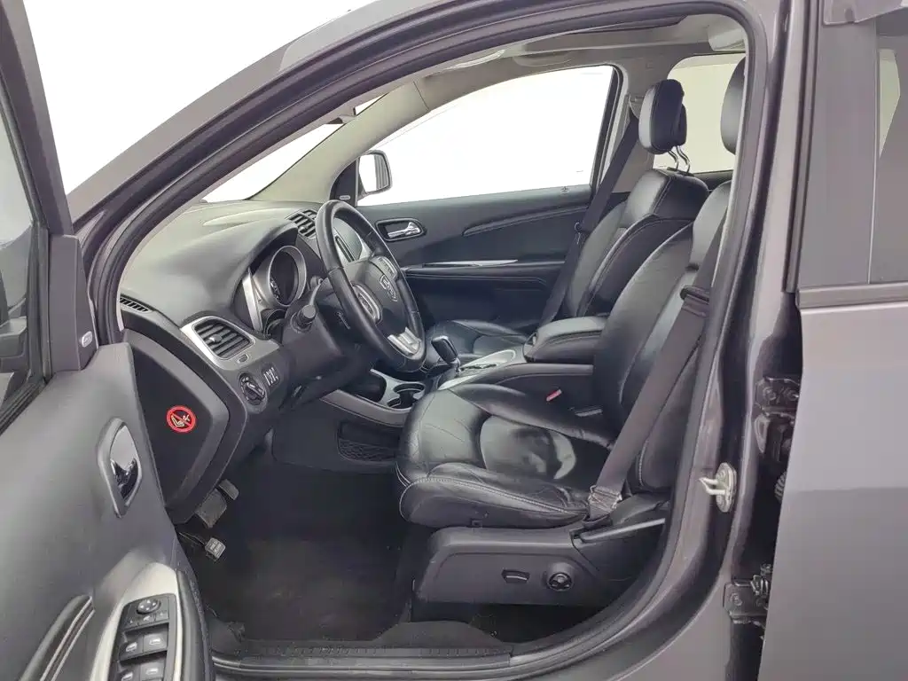 Dodge Journey 2017 2013 Model 2.4L 2WD Premium Edition