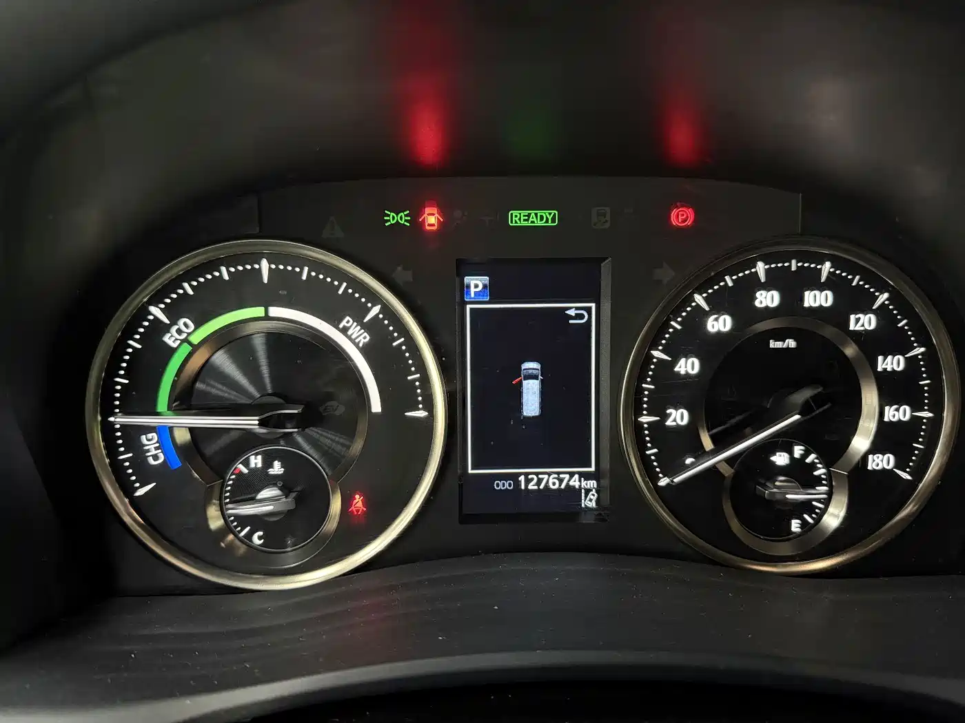 Photo 10 - Toyota Vellfire