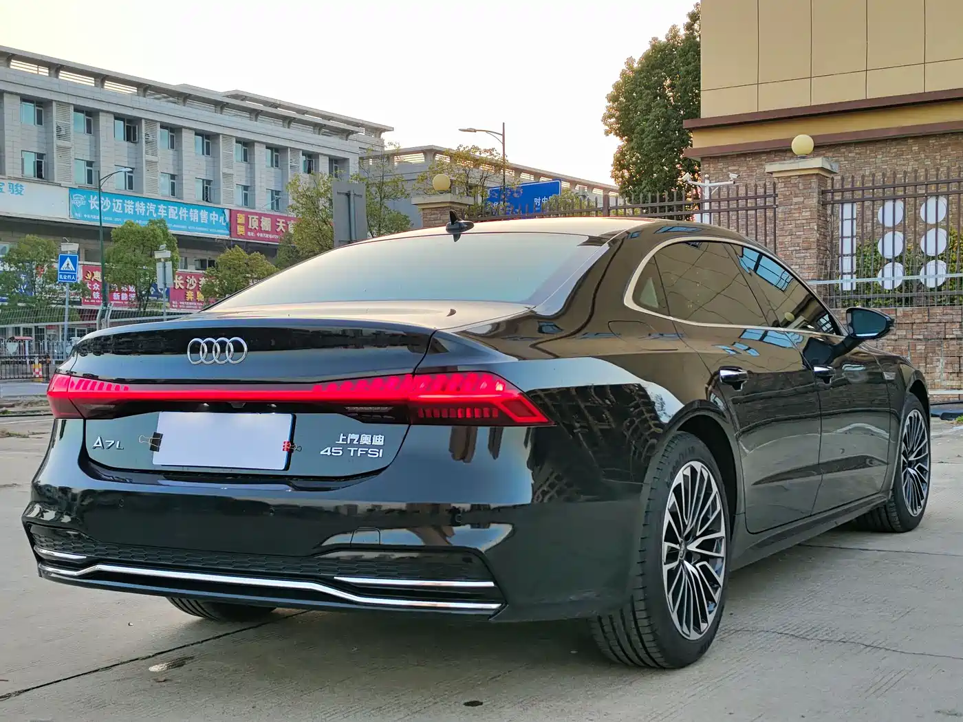 AUDI A7L