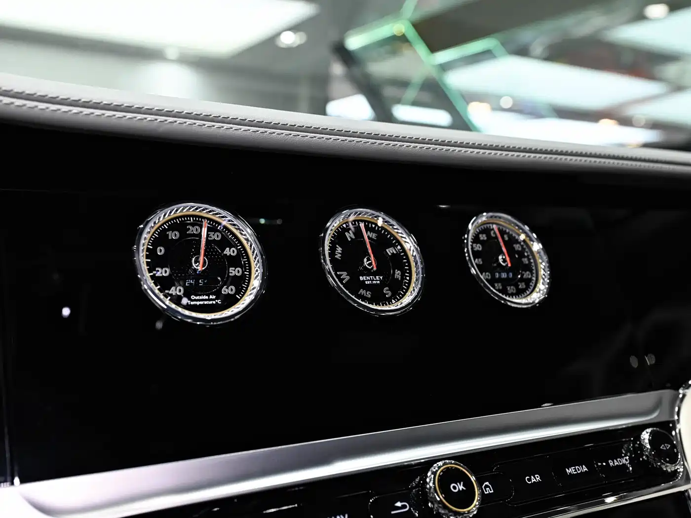 BENTLEY CONTINENTAL PLUG IN HYBRID