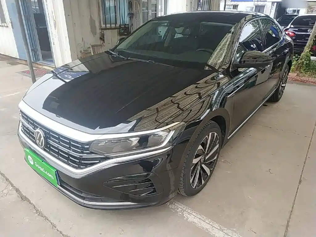 Volkswagen Passat 2022 330TSI Luxury Edition