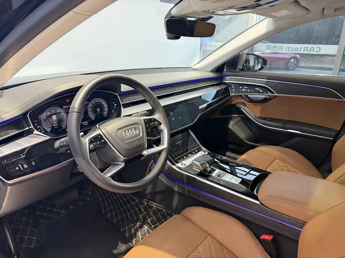 AUDI A8