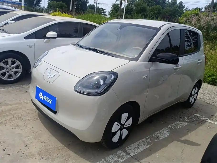 Wuling Motors Hongguang MINIEV 2025 4-Door Advanced
