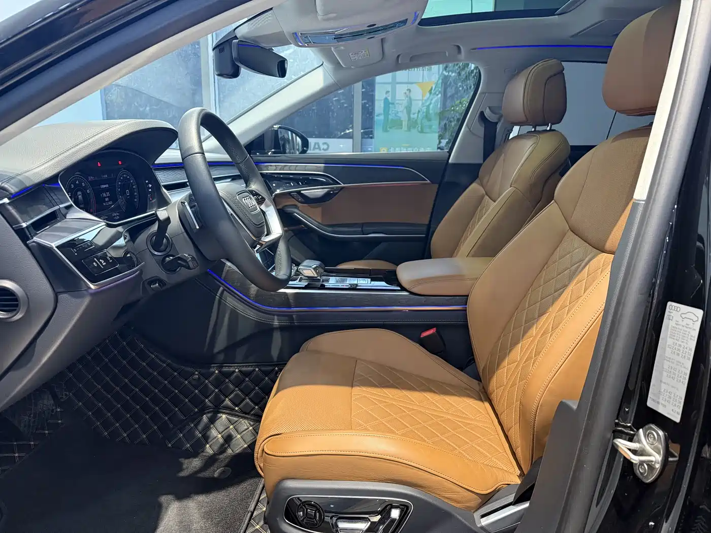AUDI A8