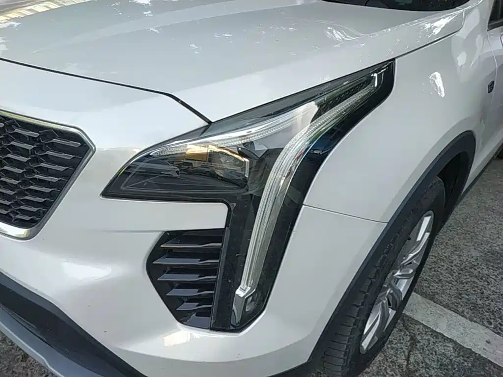 Cadillac XT4 2019 2018 Model 28T 4WD Leading