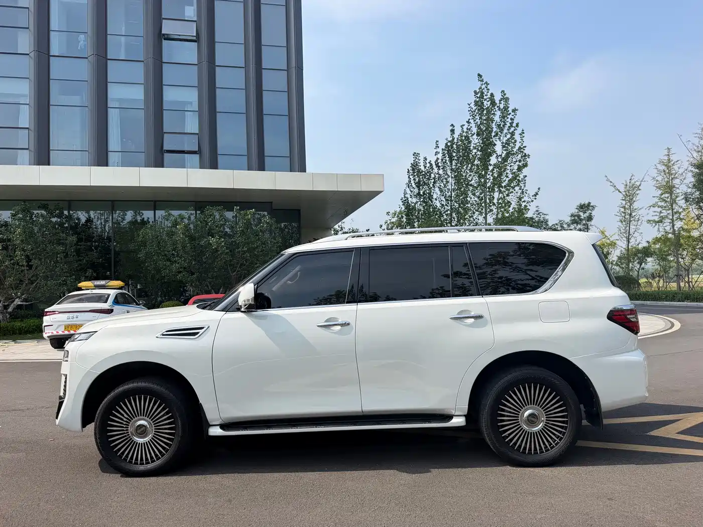 Nissan Patrol 2020 2018 4.0L Leadership