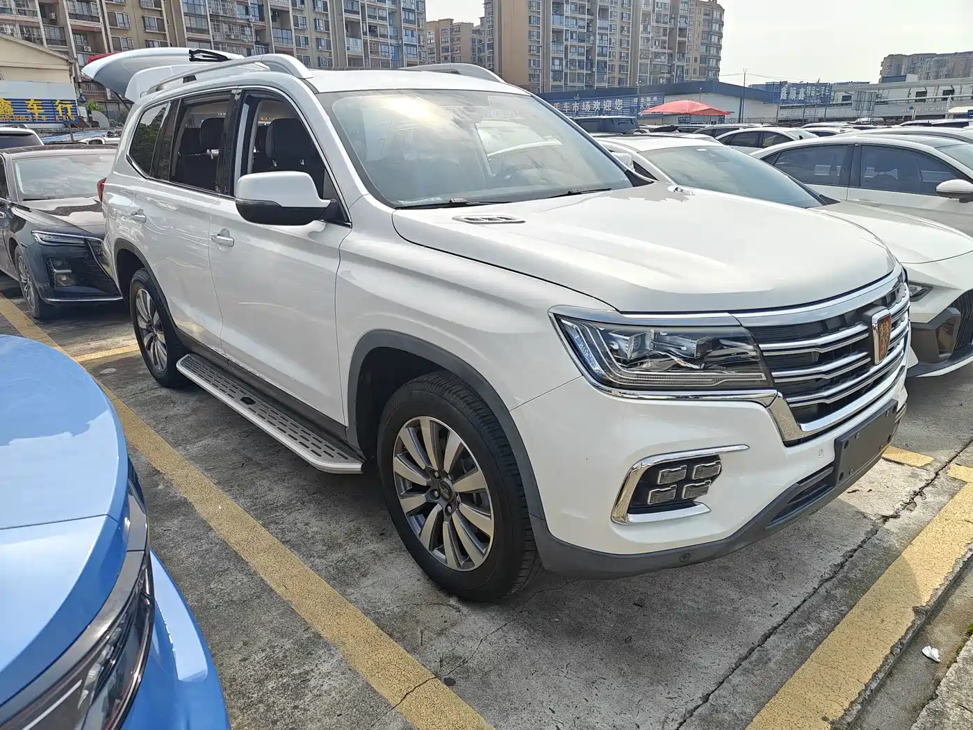 2022 Roewe RX8