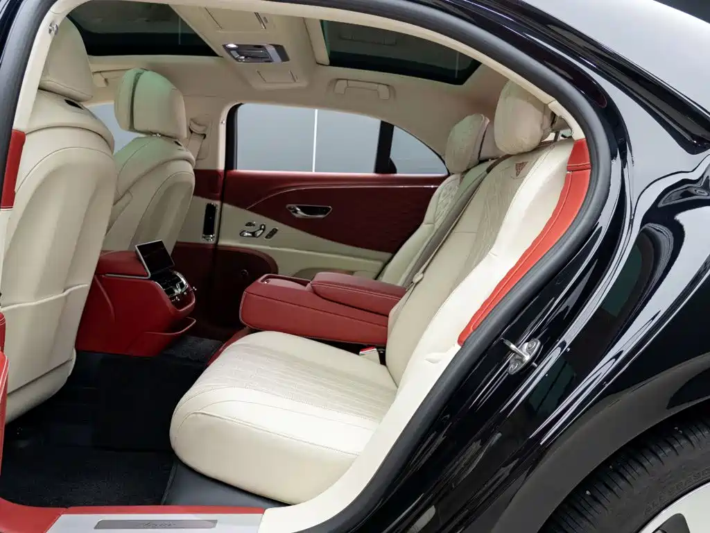 Bentley Flying Spur 2025 2024 4.0T V8 Elegance Edition