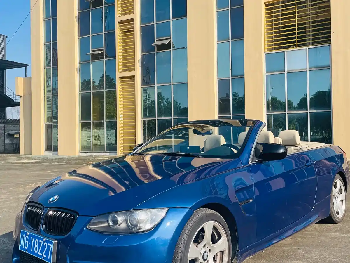 BMW 3 Series (Import) 2011 325i Convertible Coupe фото 3